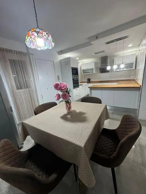 Casa Preciosa Ideal Para Familias La Linea de la Concepcion