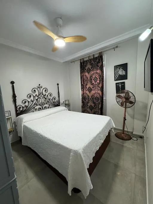 Casa Preciosa Ideal Para Familias La Linea de la Concepcion